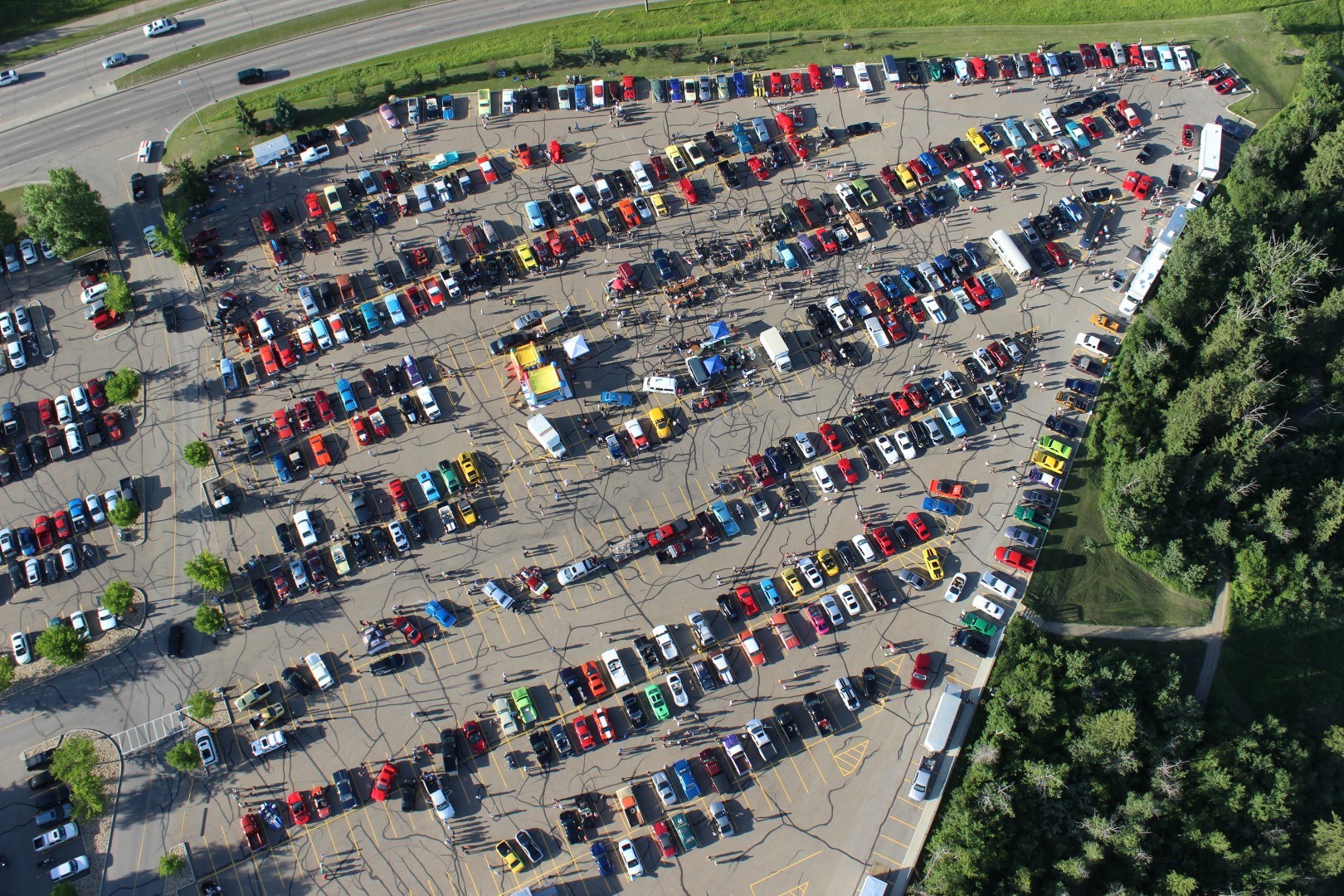 FULLY LOADED – Red Deer Cruise Night has found the ideal spot to showcase hundreds of cars each Thursday night throughout the summer.