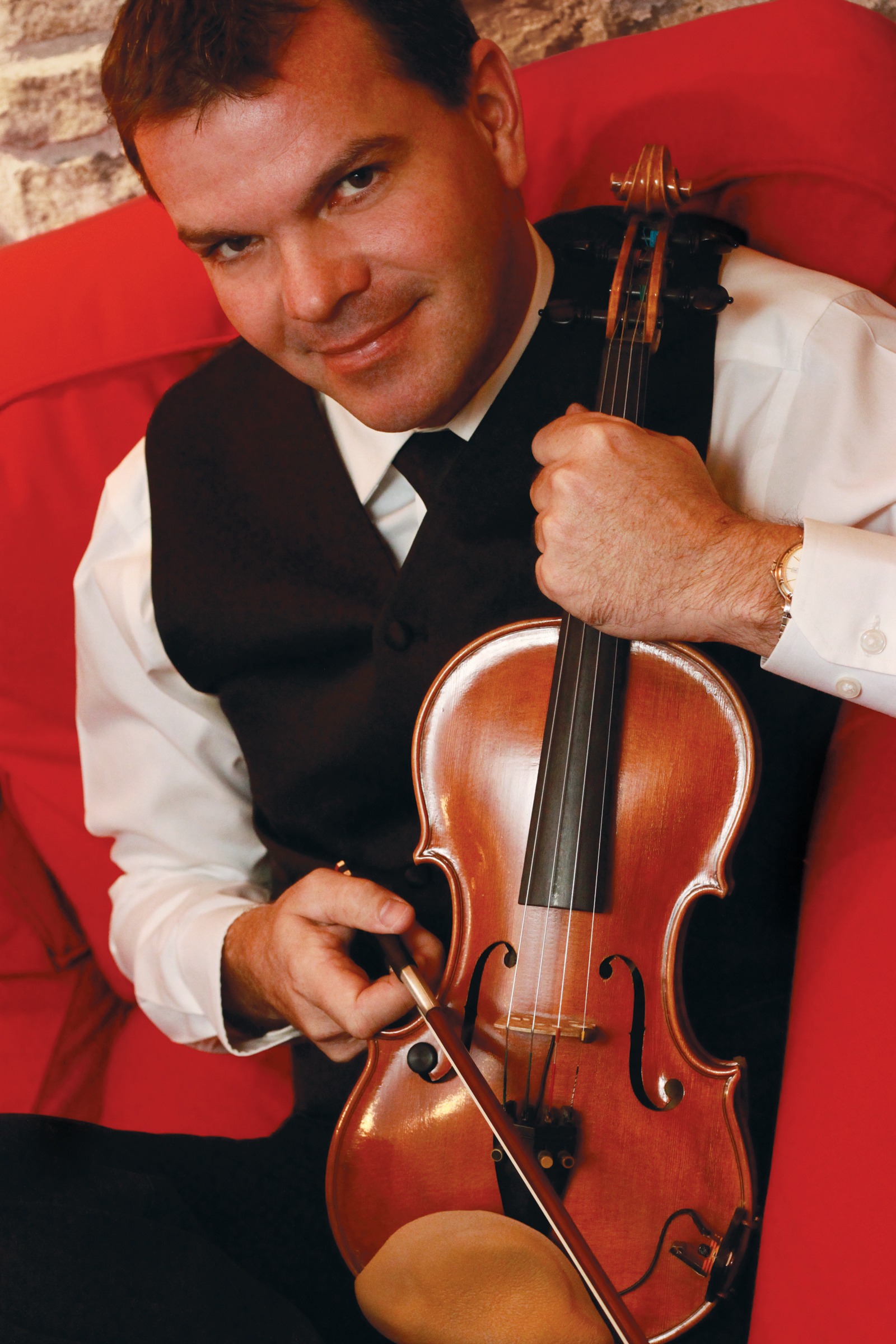 VIRTUOSO- Acclaimed fiddler Scott Woods will be performing at Sunnybrook United Church on May 24.