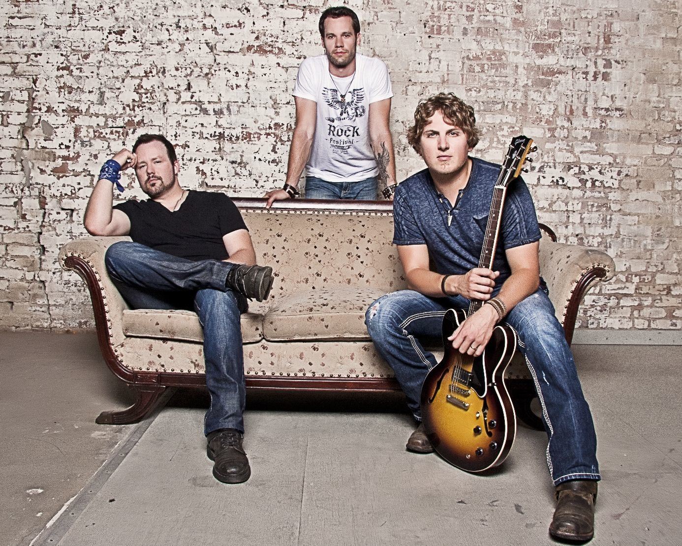 TALENTED TRIO – Singers Chad Brownlee