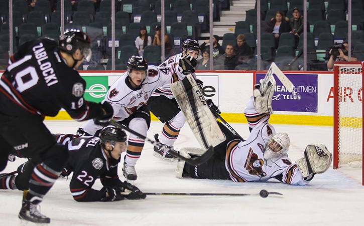 DIVING SAVE - From right