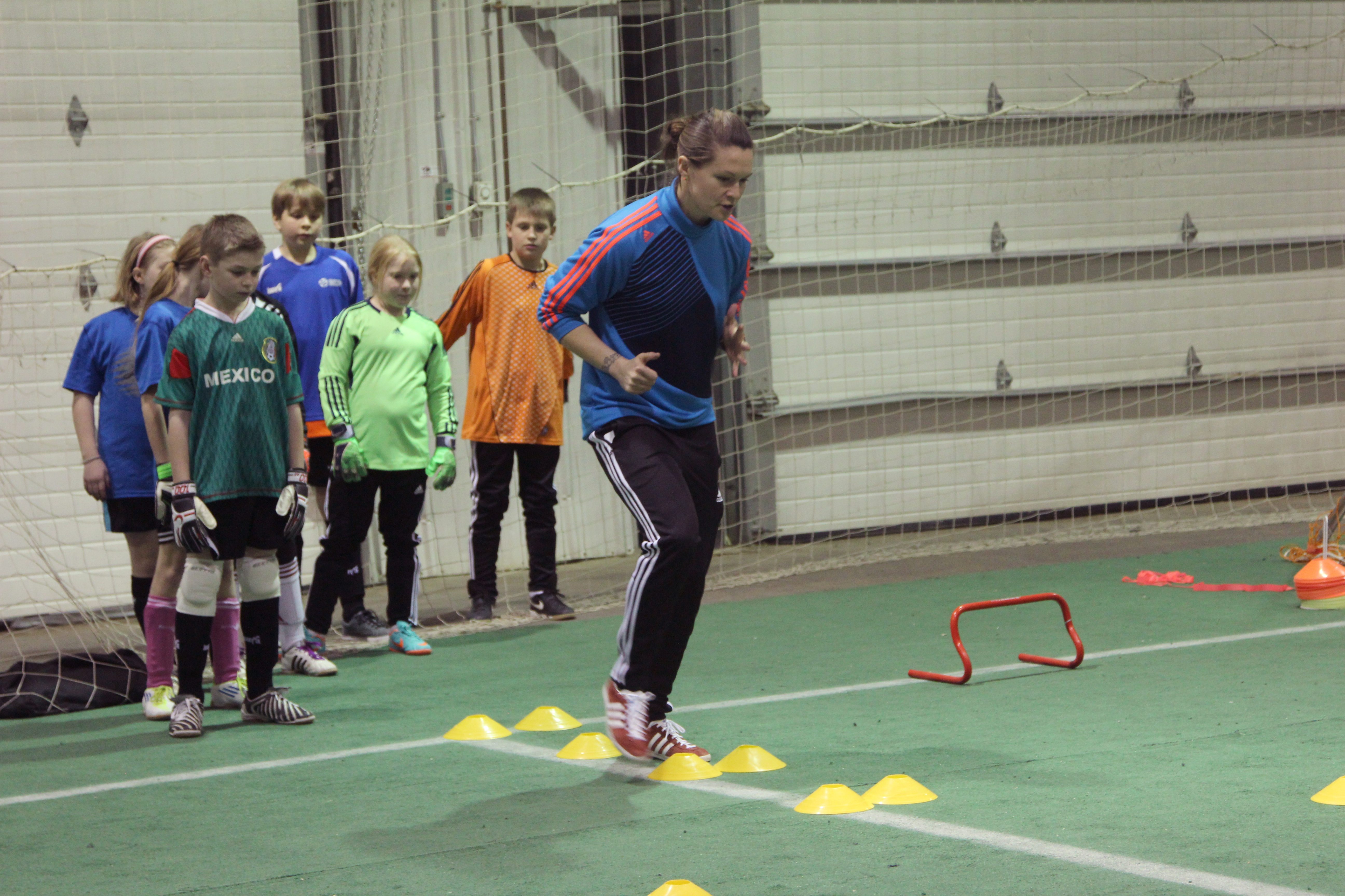 DRILLS – Olympic medalist Erin McLeod coached the Red Deer Renegades and some Red Deer City Soccer players at a practice Monday night.