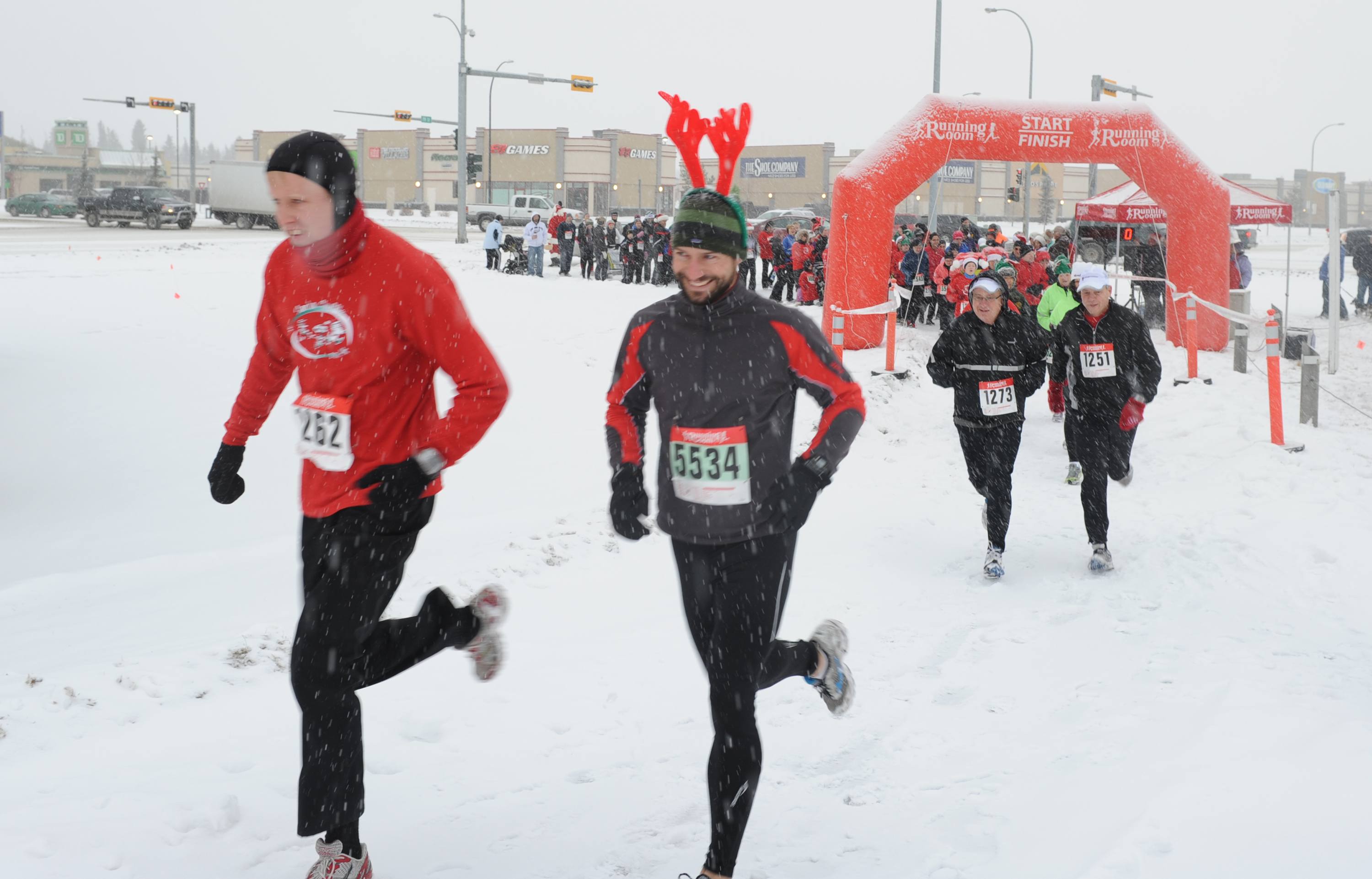 SHUFFLING- The Annual Santa Shuffle was a success this past weekend with lots of people participating and enjoying the snowy day.