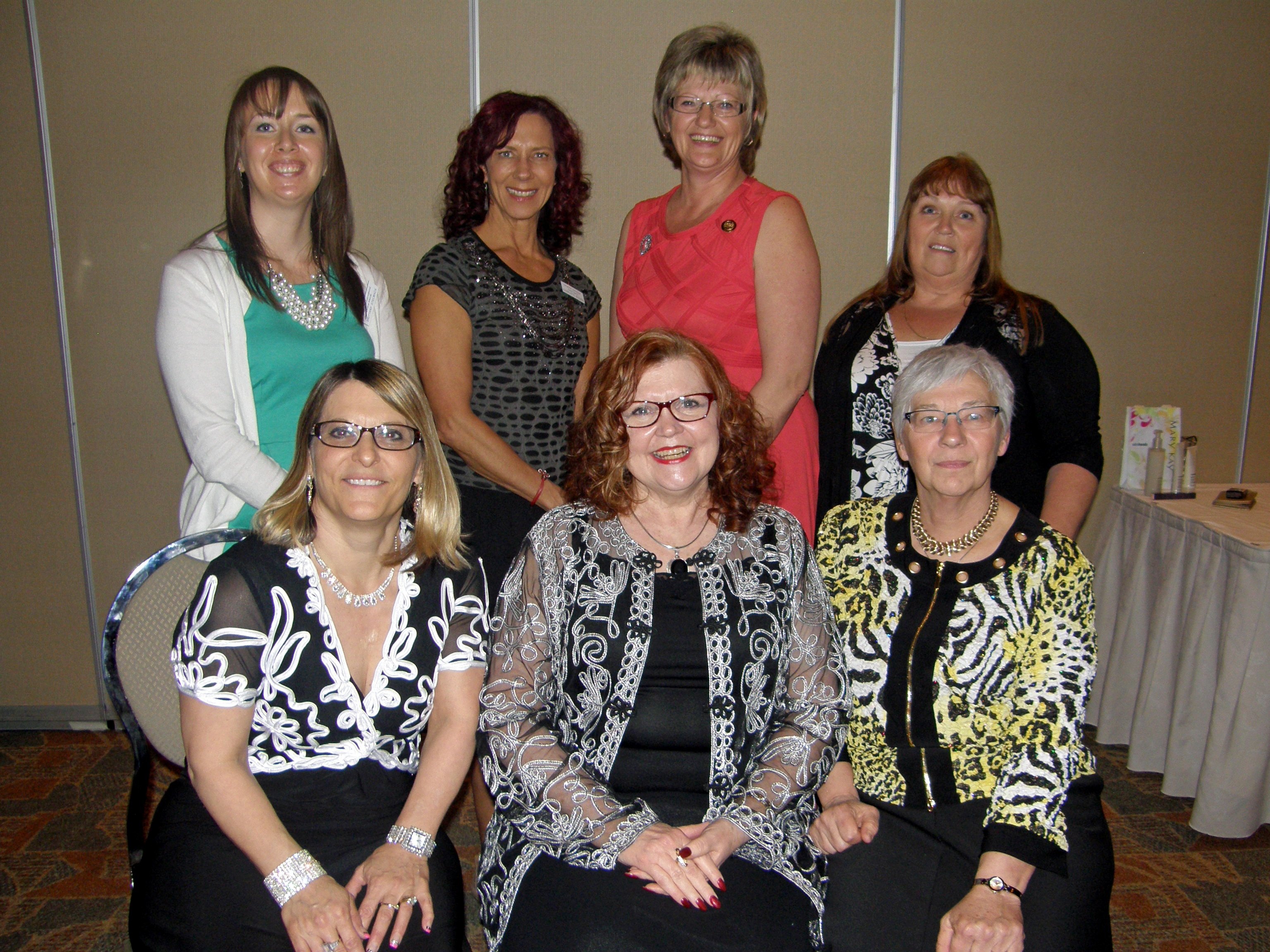 GIVING BACK – Members of the Central Alberta Soroptimist Club pose for a shot at their recent Western Canada Regional Conference. Back from left are Brittany Stelmack