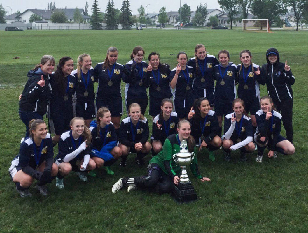 Notre Dame Cougars defeat Raiders in girls’ soccer final