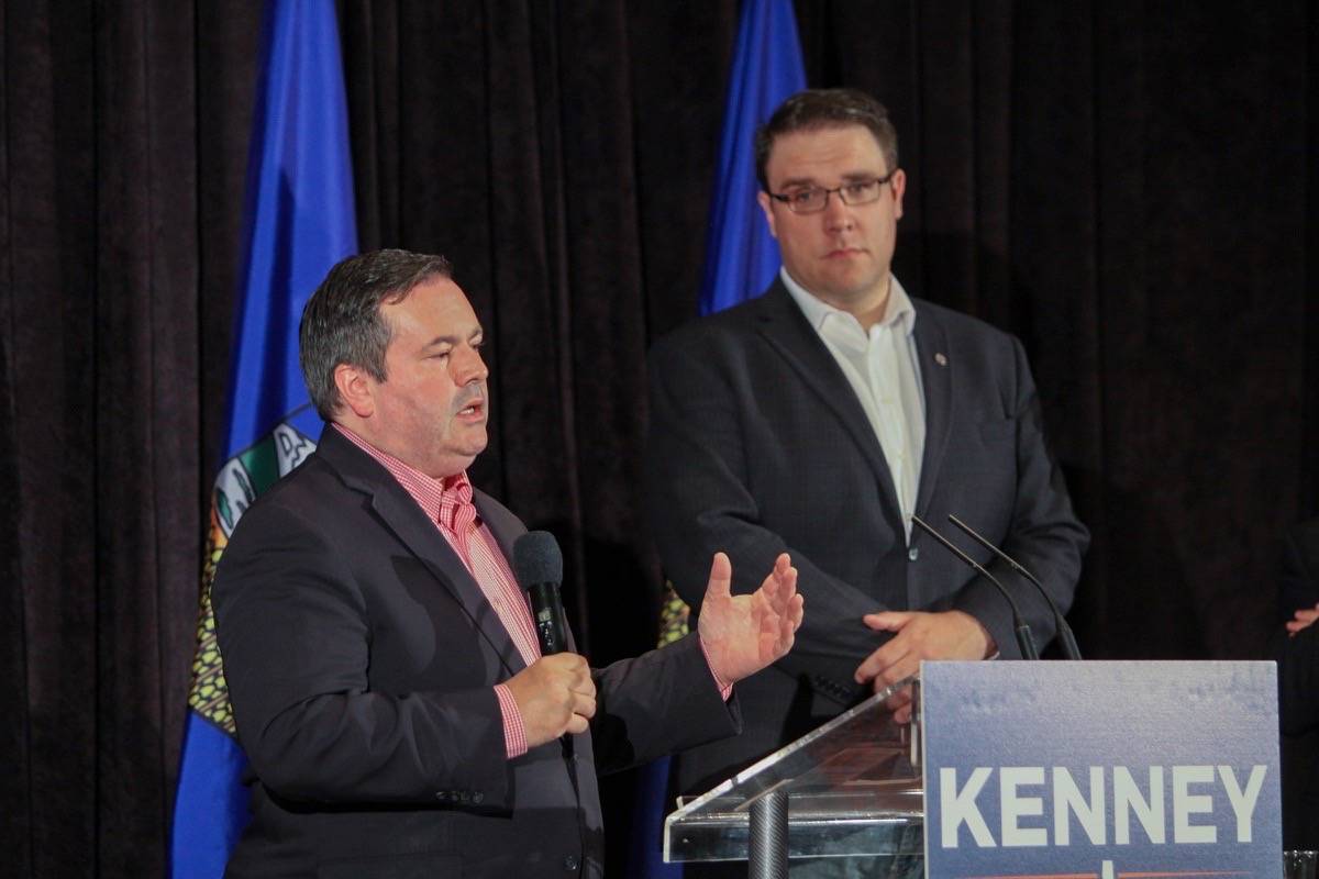 PC leader Jason Kenney talks issues during Red Deer open house