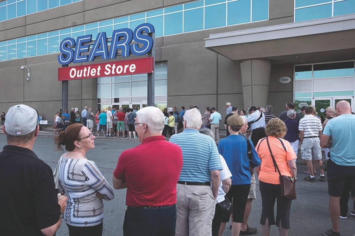 Group of Sears Canada creditors wants to sue