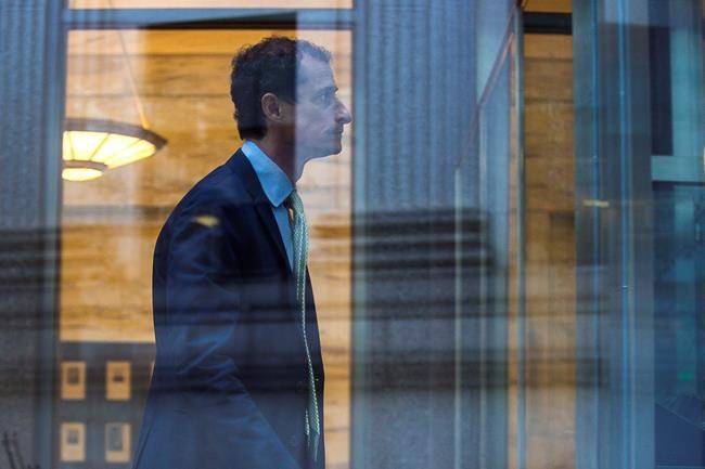 Anthony Weiner sentenced to 21 months in jail