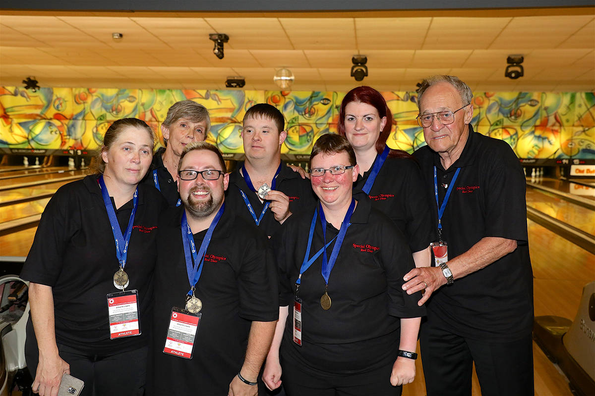 PROVINCIAL CHAMPS - After winning the gold medal at the Alberta Special Olympic bowling championships, Lindsey Day, along with members of her team, will compete at the National Special Olympic Bowling Championships on Prince Edward Island for the 2018 Special Olympic Summer Games. Insets - Red Deer golfer Toryn Holden and swimmer Elliot Moskowy will also attend the Games.photos submitted