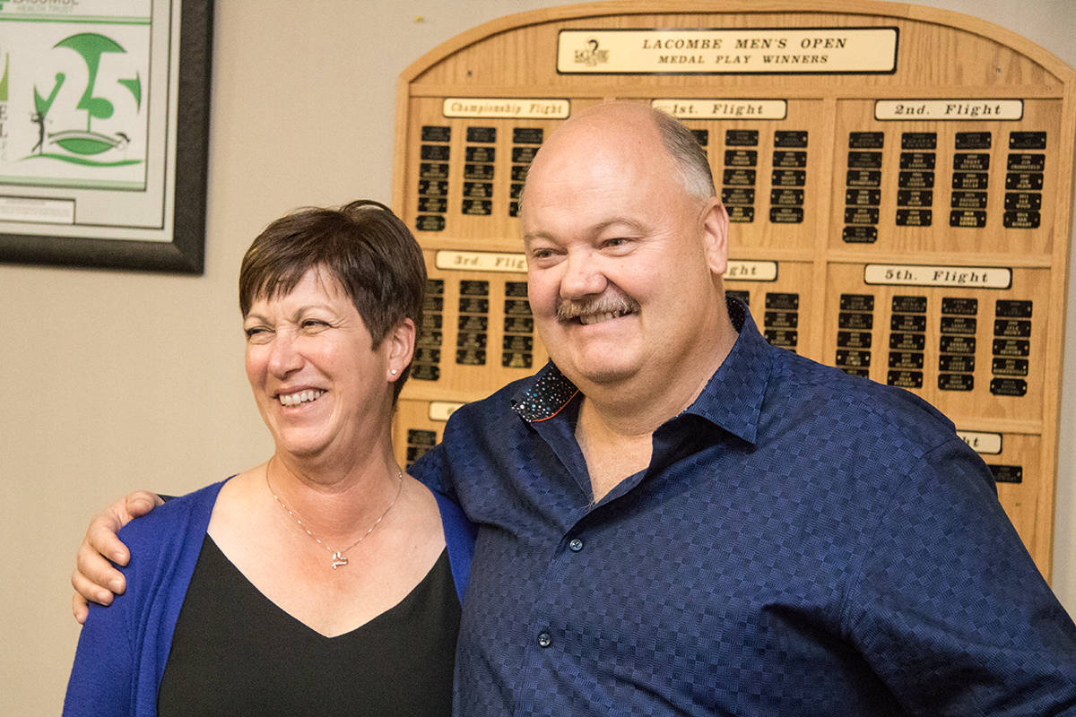 NEW MAYOR - New Lacombe Mayor Grant Creasey celebrated his election win with his wife Wendy and packed house full of supporters at the Lacombe Golf and Country Club. Todd Colin Vaughan/Red Deer Express