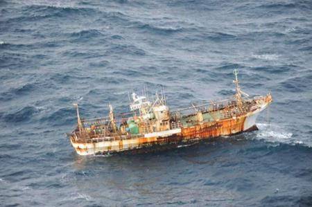 Abandoning a boat in Canadian waters will no longer be legal: Garneau