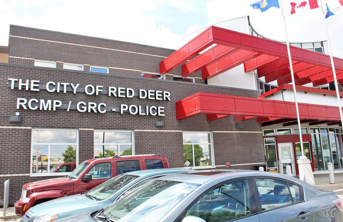Red Deer RCMP investigate graffiti spree in West Park