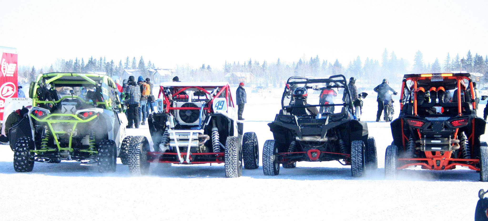 UTVs warming up to race Photos by Myra Nicks/Sylvan Lake News