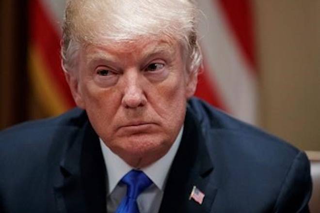 A White House official says President Donald Trump plans to announce Thursday whether he’ll impose tariffs or quotas on steel and aluminum imports. (AP Photo/Carolyn Kaster)