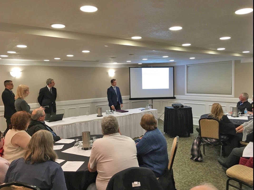 MOVING FORWARD - A planning meeting for the Society for Fair and Transparent Health Funding to Central Alberta was held Tuesday evening at the Baymont Inn & Suites.                                Mark Weber/Red Deer Express