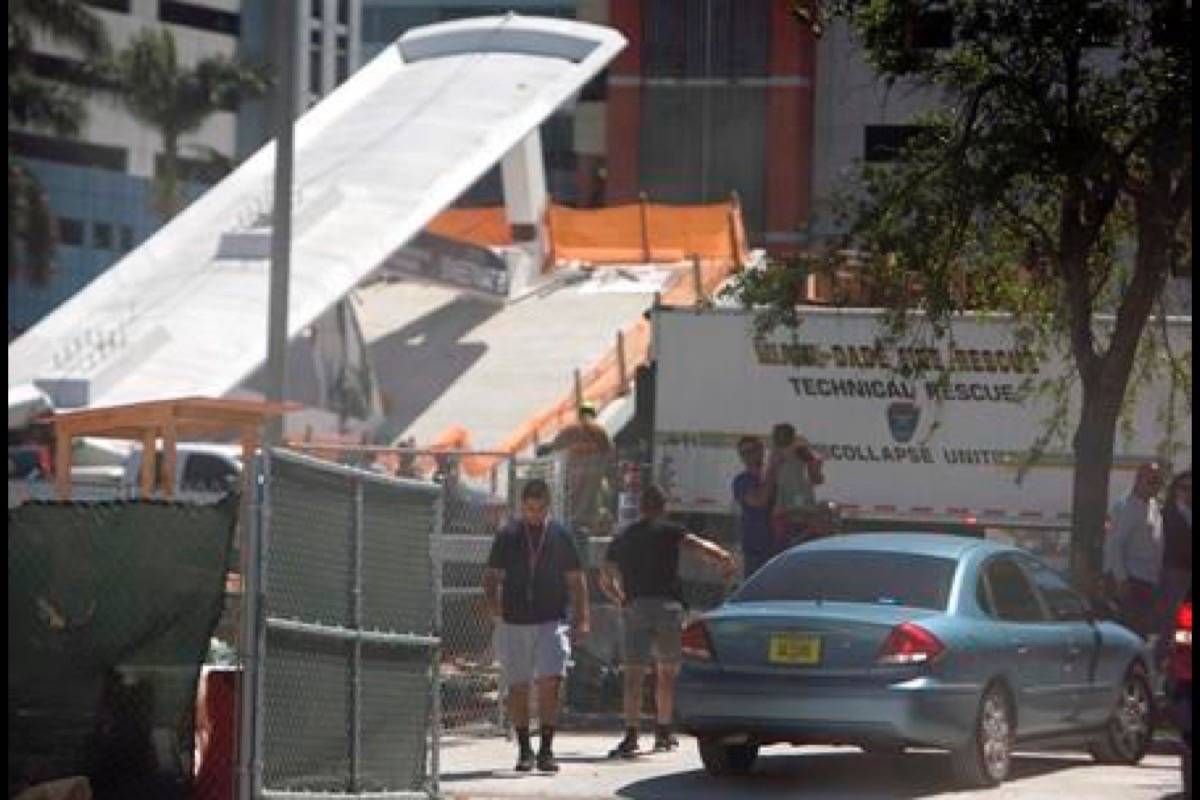 A pedestrian bridge collapsed in Miami on Thursday. (Canadian Press photo)