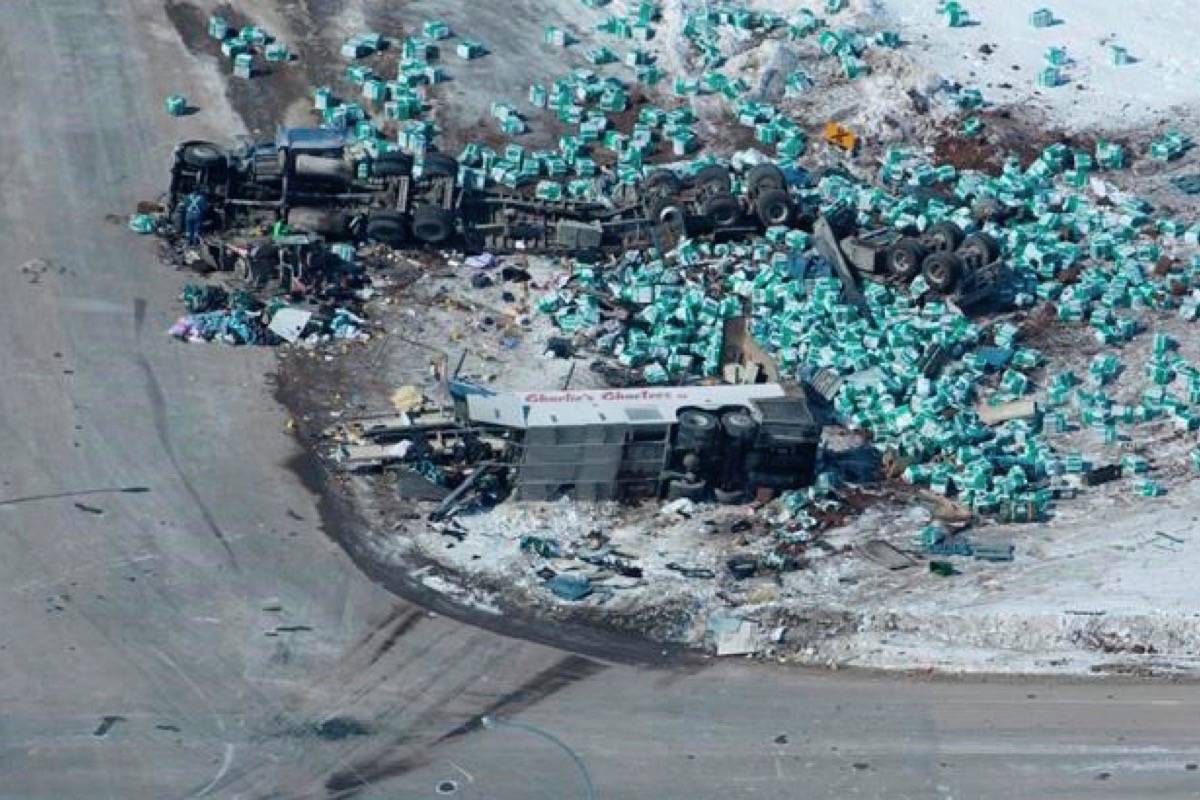 The wreckage of the fatal crash outside of Tisdale, Sask. (Jonathan Hayward/The Canadian Press)