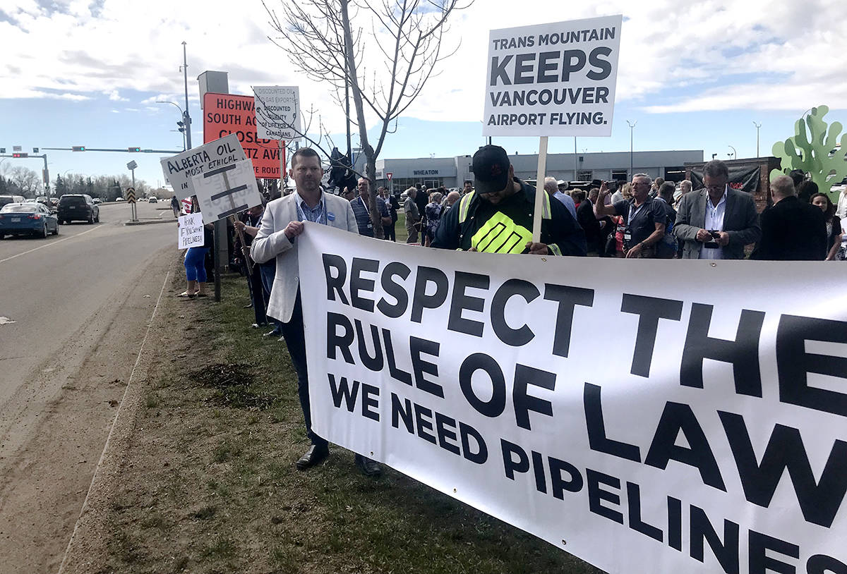 PIPELINE RALLY - Hundreds gathered at the Sheraton Hotel in Red Deer to show their support for the building of Kinder Morgan’s Trans Mountain Pipeline.Todd Colin Vaughan/Red Deer Express