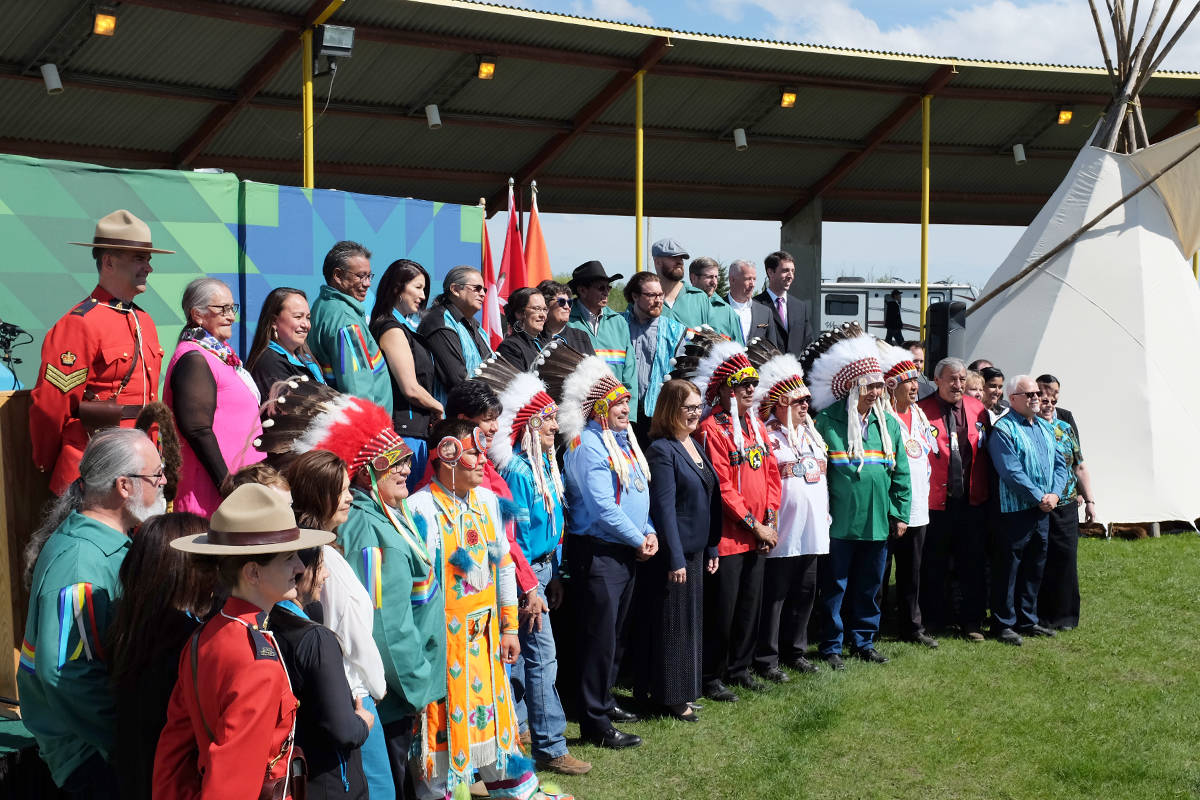 Maskwacis education leaders pose during the signing ceremony that sees the Maskwacis Education Schools Commission become the authority of education on the four nations. On hand was Samson Cree Chief Vernon Saddleback, Montana Cree Montana Chief Leonard Standing on the Road, Louis Bull Cree Chief Irvin Bull and Ermineskin Cree Chief Craig Makinaw as well as Treaty 6 Grand Chief Wilton Littlechild, Assembly of First Nations National Chief Perry Bellegarde and Canada’s Minister of Indigenous Services (ISC) Jane Philpott. Photo by Jeffrey Heyden-Kaye