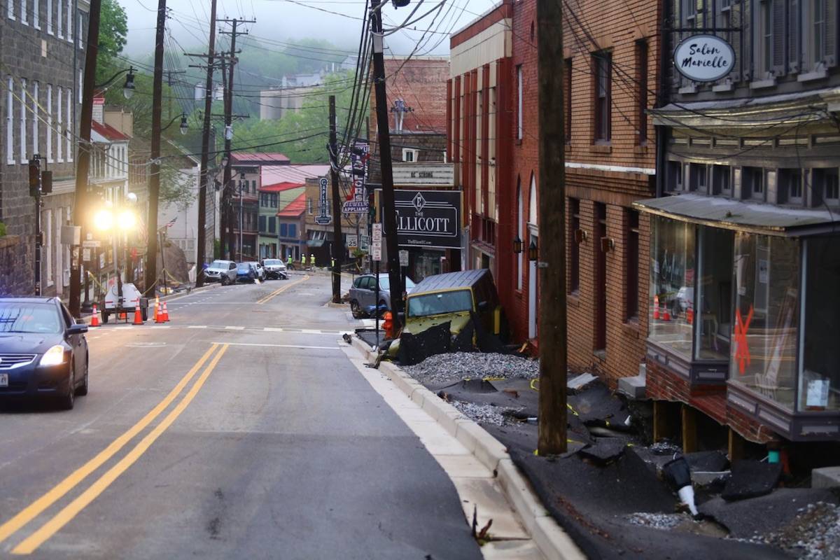 Flash floods destroy U.S. city