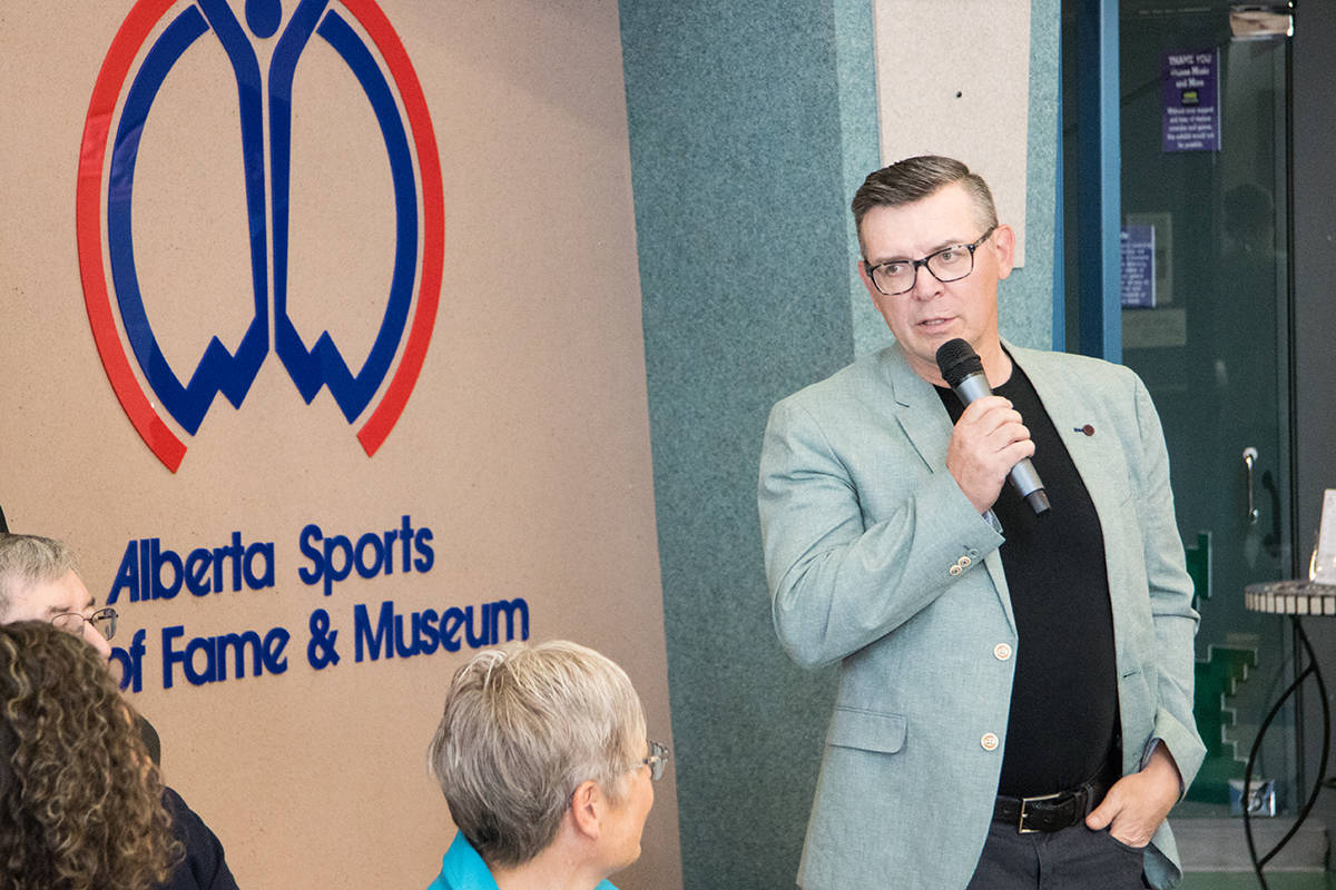 HALL OF FAME - Former Calgary Flame Theoren Fleury was one of 12 Albertans enshrined into the Alberta Sports Hall of Fame in Red Deer on June 1st. Todd Colin Vaughan/Red Deer Express