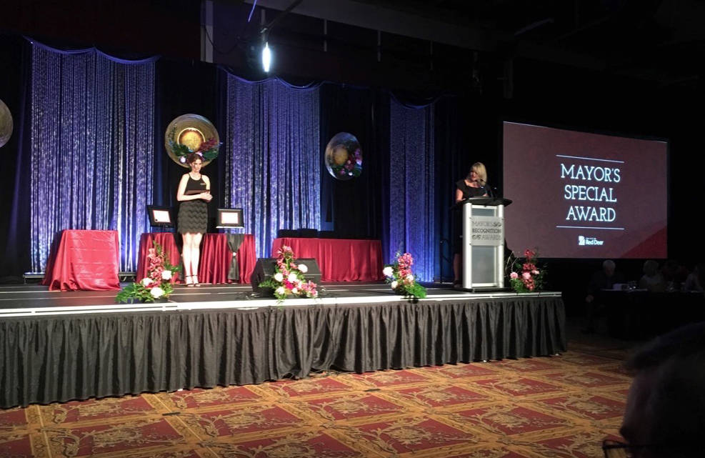 HONOURS - The Mayor’s Recognition Awards were held Thursday evening at the Sheraton. Hundreds of local citizens were honoured in several categories from volunteerism and athletics to community building.                                Mark Weber/Red Deer Express