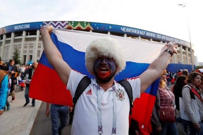 Canadians descend on pubs to watch World Cup