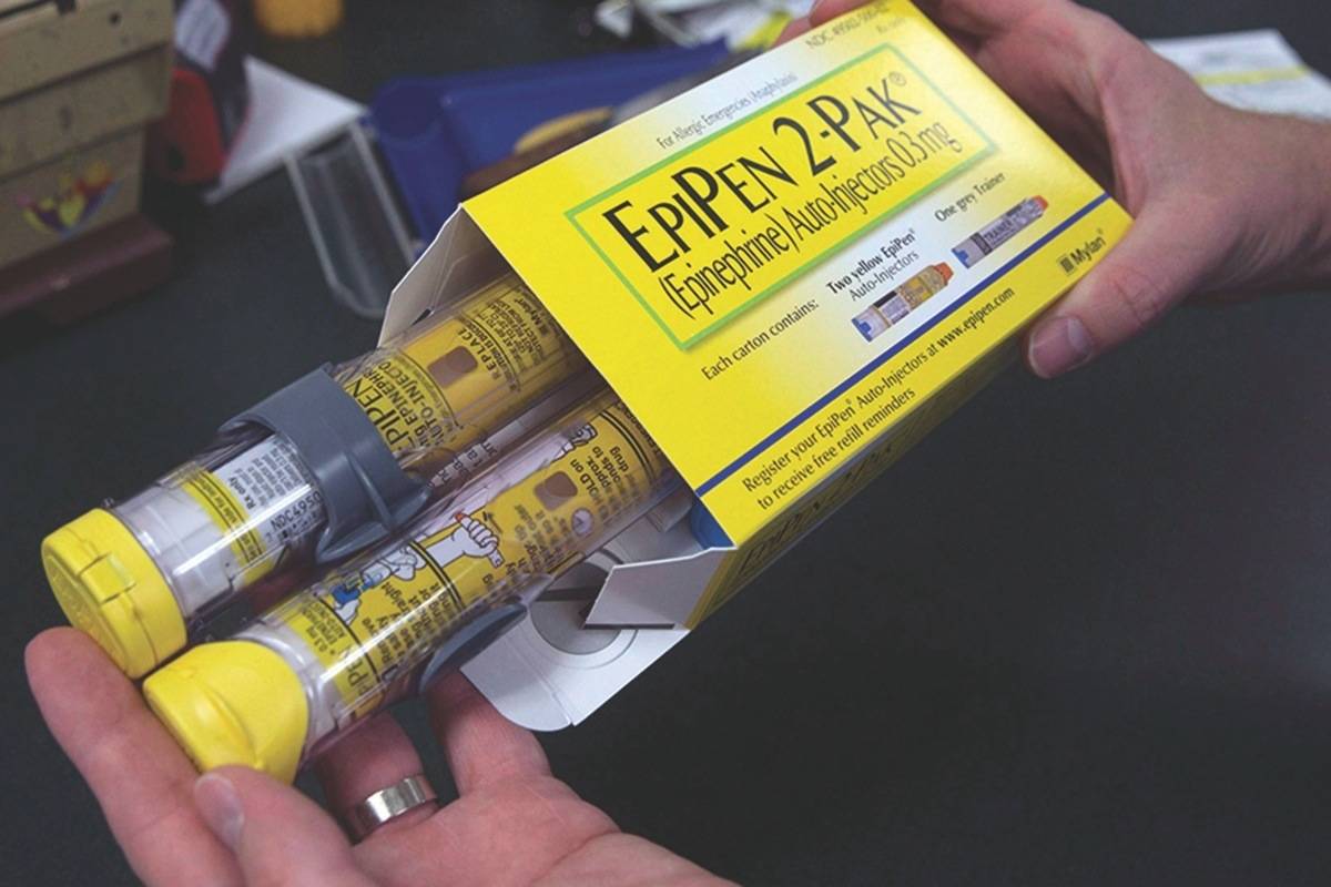 EpiPens could run out in Canada before the end of August. (THE CANADIAN PRESS/AP-/Rich Pedroncelli)