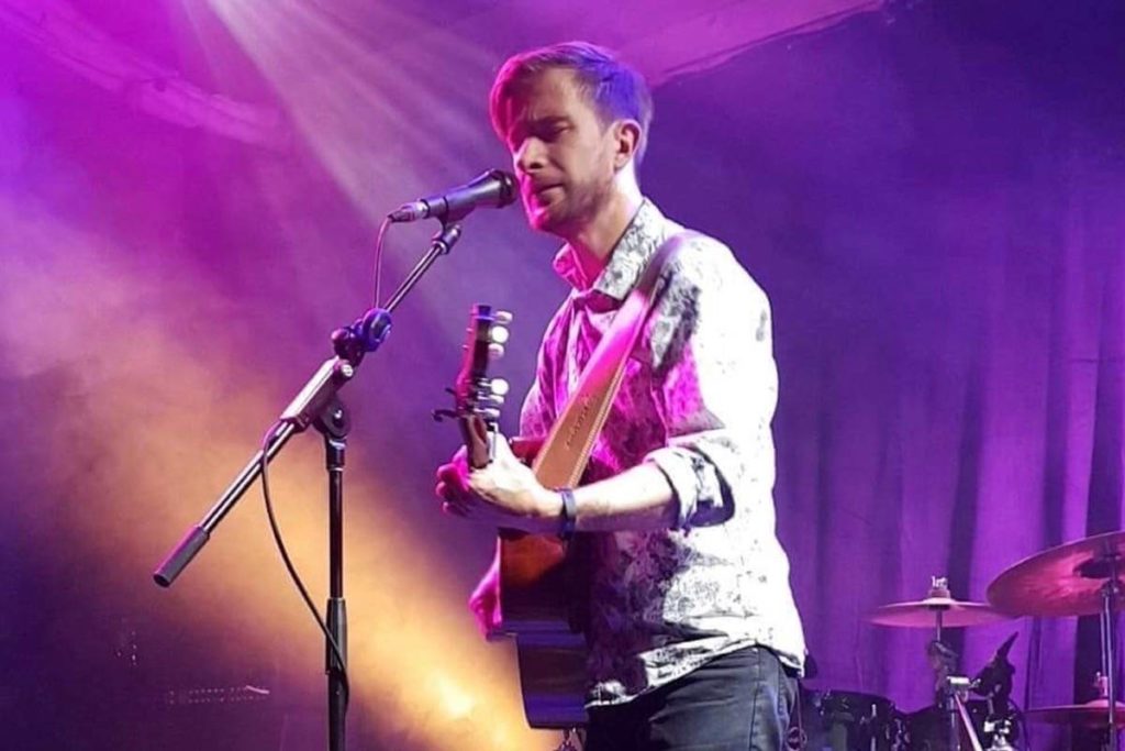 Red Deer singer Ryan Carnduff continues to carve out his own unique