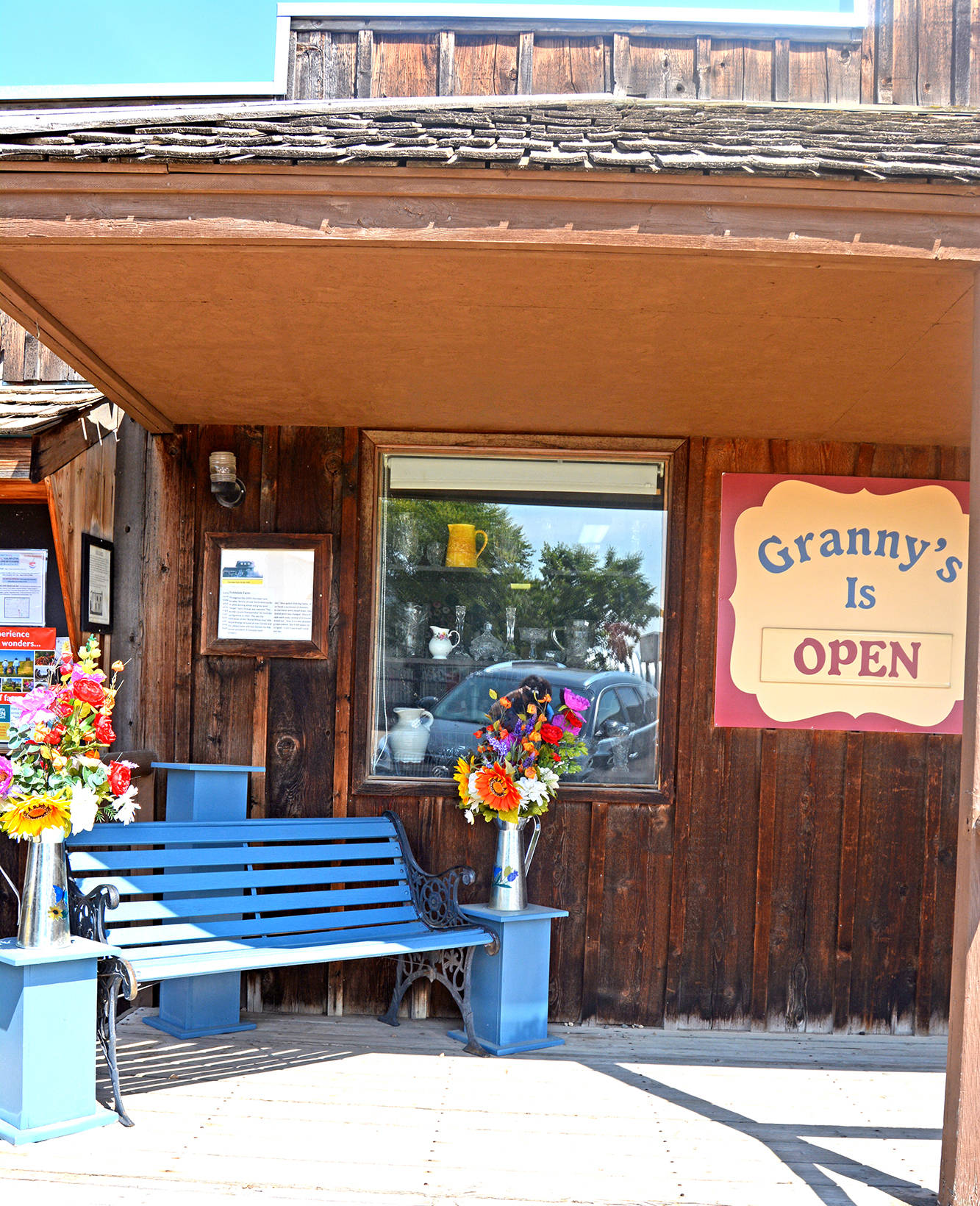 While touring historic Big Valley passengers browse the vintage shops. (Lisa Joy/Black Press)