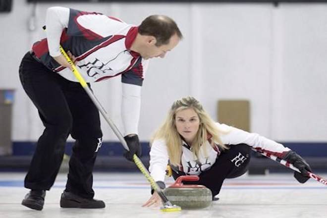 Canadian curlers Jennifer Jones, Brent Laing win mixed doubles event