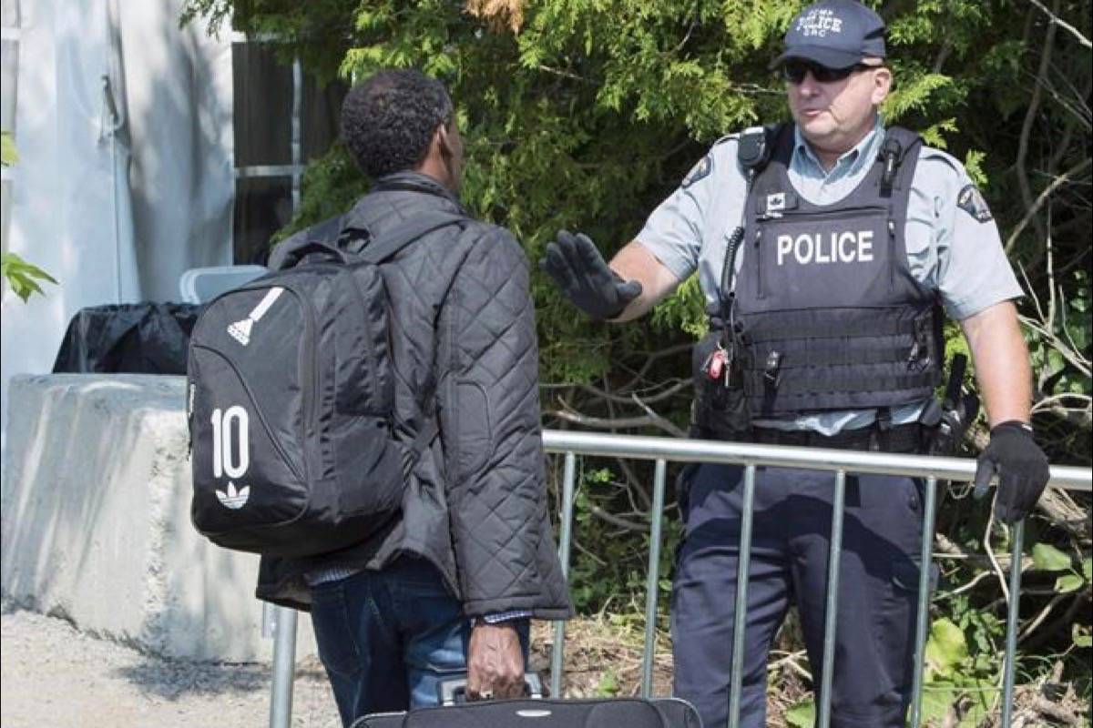 Canada has removed only fraction of asylum seekers facing U.S. deportation. (Paul Chiasson/The Canadian Press)