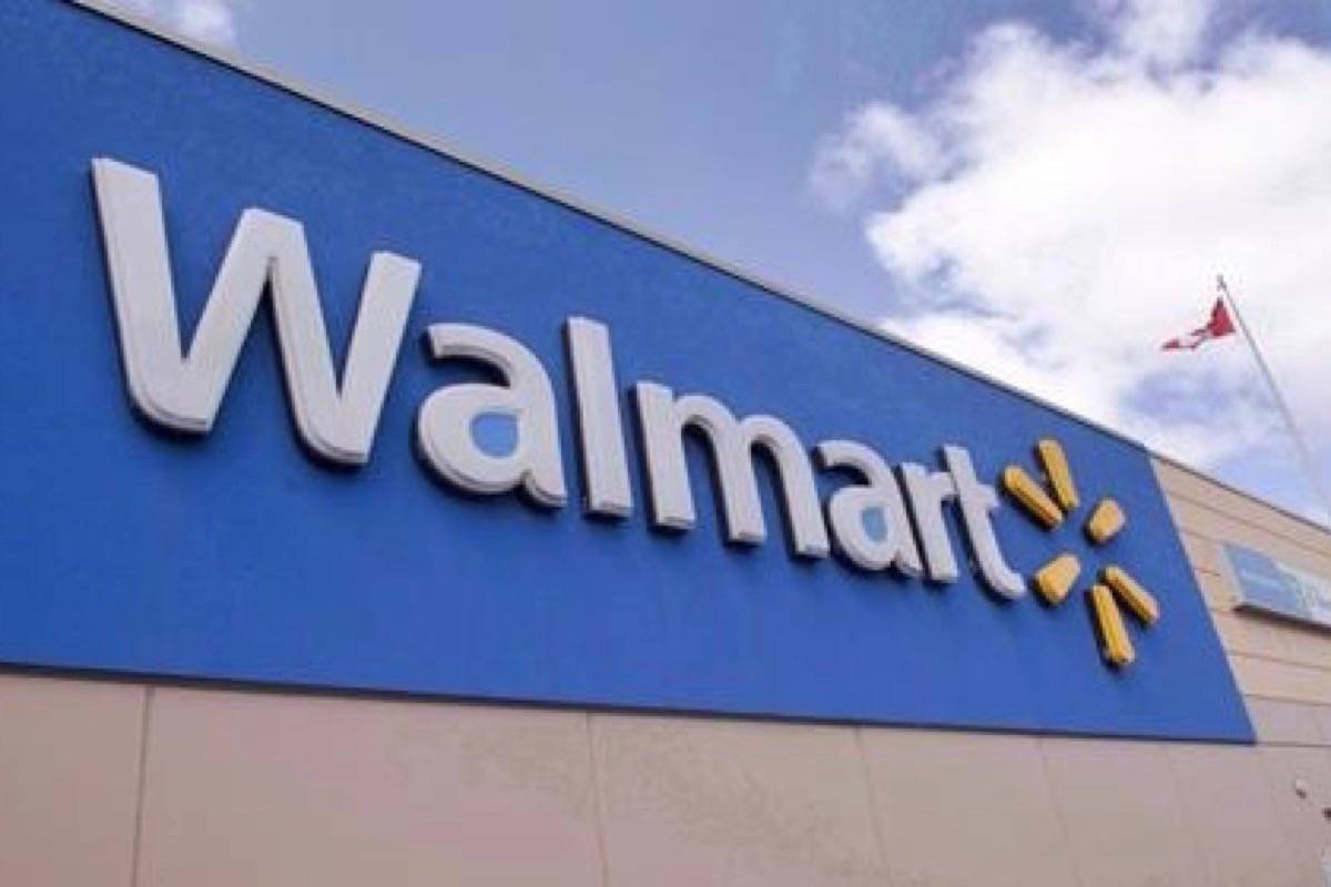 Walmart Canada has been ordered to pay a fine of $20,000 for selling contaminated food after the 2016 wildfire. (THE CANADIAN PRESS/Ryan Remiorz)