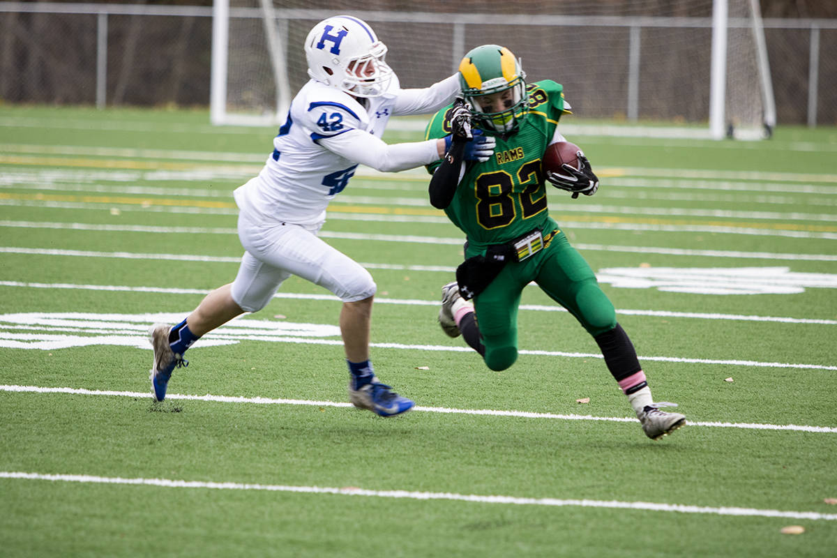 The Hunting Hills Lightning wrapped up the Lacombe Rams 14-3 in their matchup at Great Chief Park on Oct. 12th, 2018. Todd Colin Vaughan/Lacombe Express