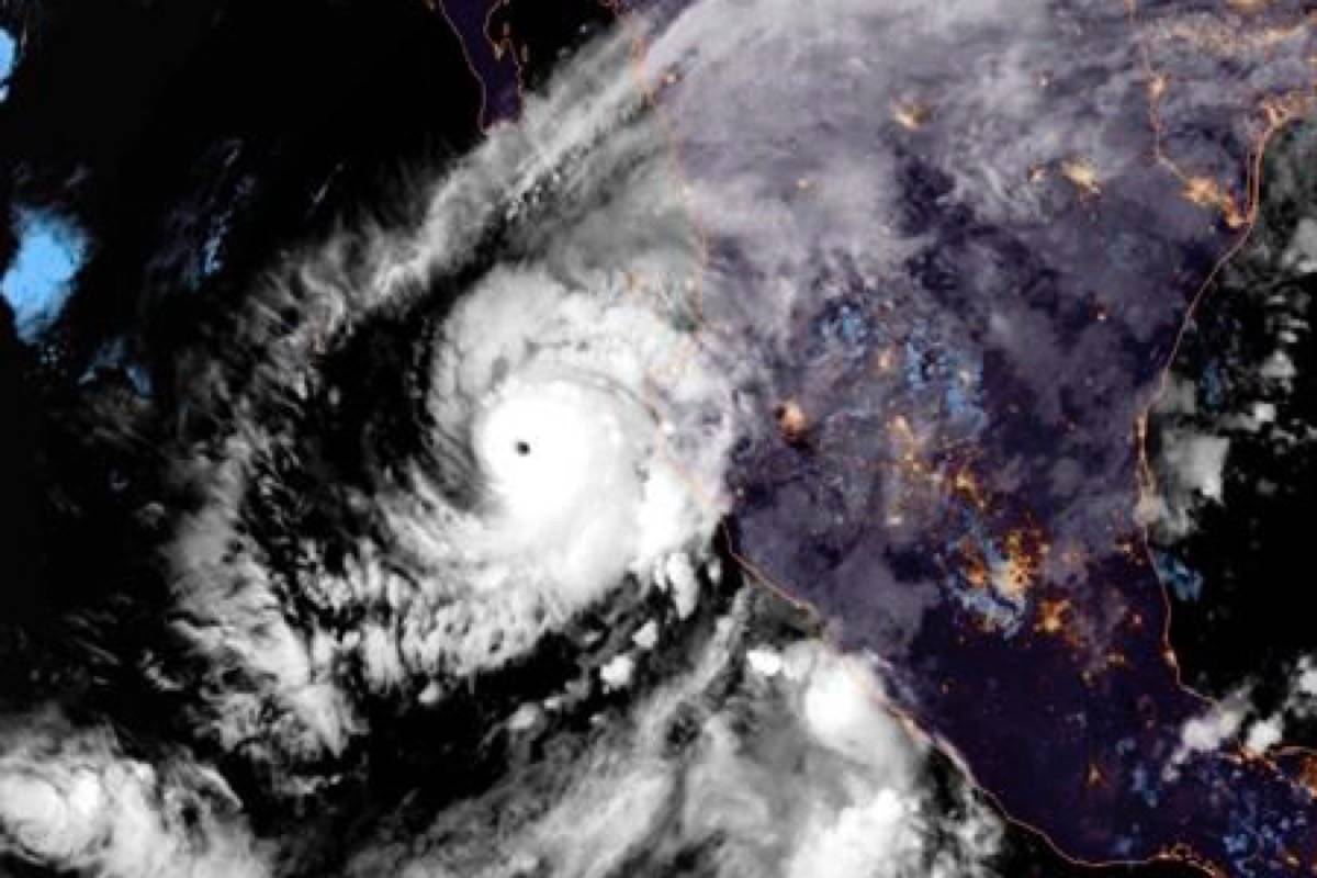 This image provided by NOAA on Monday, Oct. 22, 2018, shows Hurricane Willa in the eastern Pacific, on a path to smash into Mexico’s western coast. (NOAA via AP)