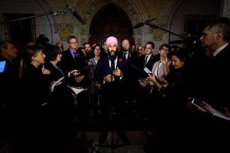 NDP Leader Jagmeet Singh speaks to reporters in the foyer of the House of Commons on Parliament Hill in Ottawa on Monday, Oct. 29, 2018. (THE CANADIAN PRESS/Sean Kilpatrick)
