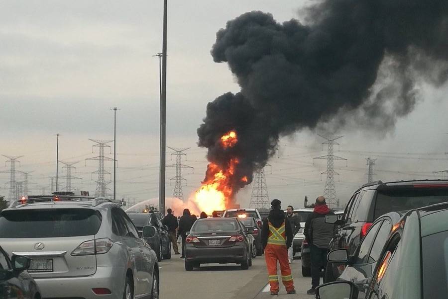 The scene of a vehicle rollover on Highway 407 in Vaughan is seen in this image posted on Twitter. (Twitter/@blunt_object)