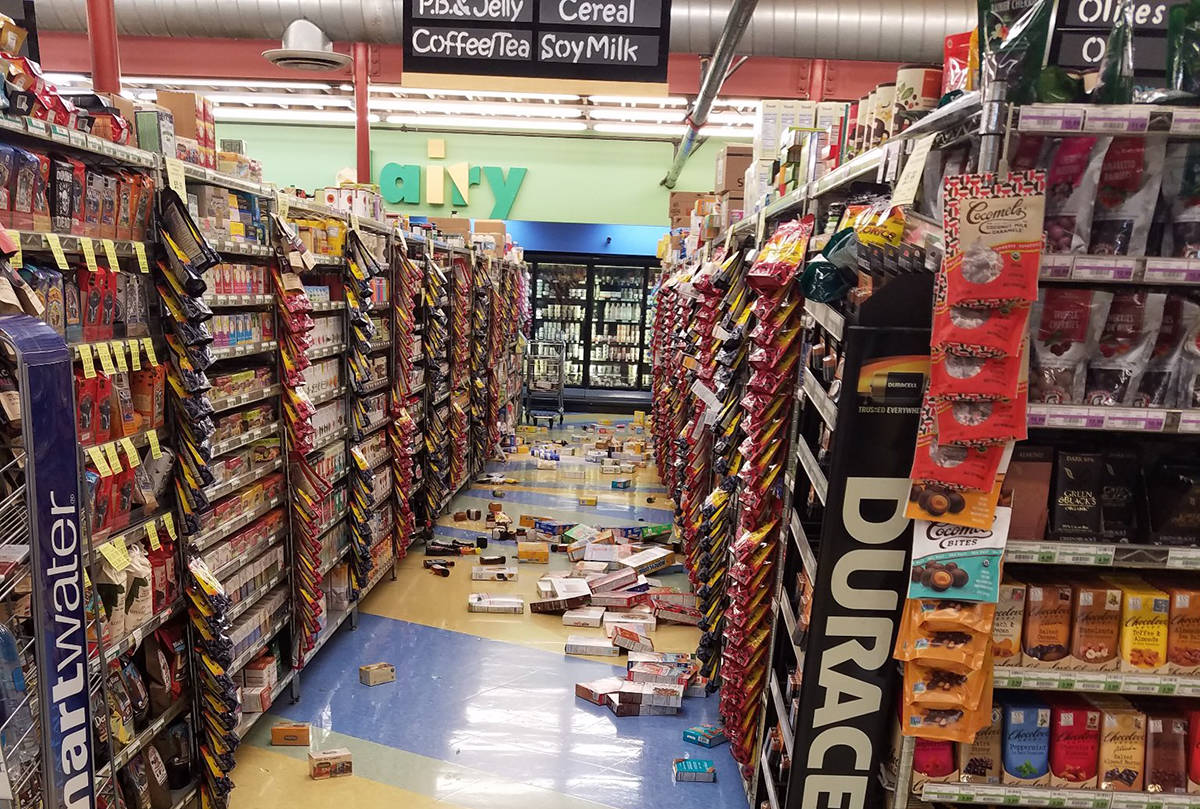Views from the aftermath of a 7.2 magnitude earthquake in Alaska on Nov. 30, 2018. (slicedfriedgold/Twitter)