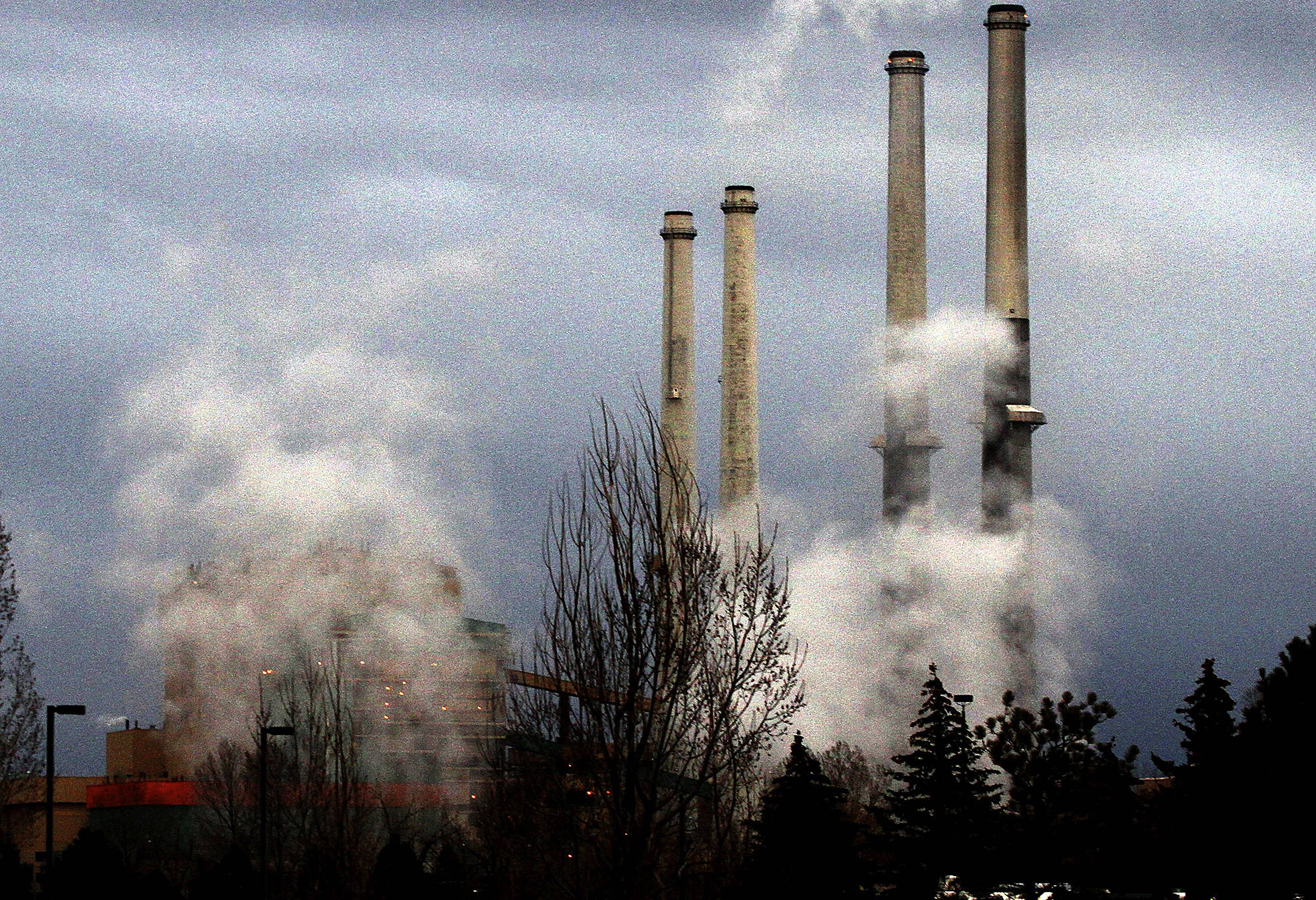 FILE - Puget Sound Energy owns almost one-third of this coal-fired plant in Colstrip, Montana. All of the plant’s units, at peak production, can power 1,500,000 homes. (Alan Berner/Seattle Times/TNS)