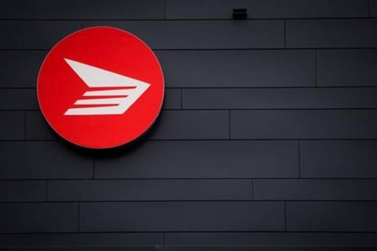 The Canada Post logo is seen on the outside the company’s Pacific Processing Centre, in Richmond, B.C., on Thursday June 1, 2017. Two weeks after the federal government legislated an end to rotating strikes by Canada Post employees, the federal government has appointed a mediator to bring a final end to the labour dispute. (Darryl Dyck/The Canadian Press)