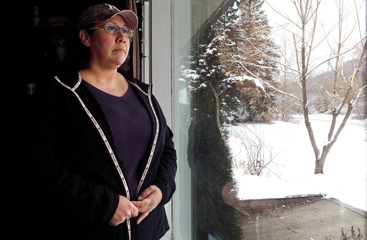 ‘I practically begged’: B.C. woman with breast cancer denied referral to Calgary