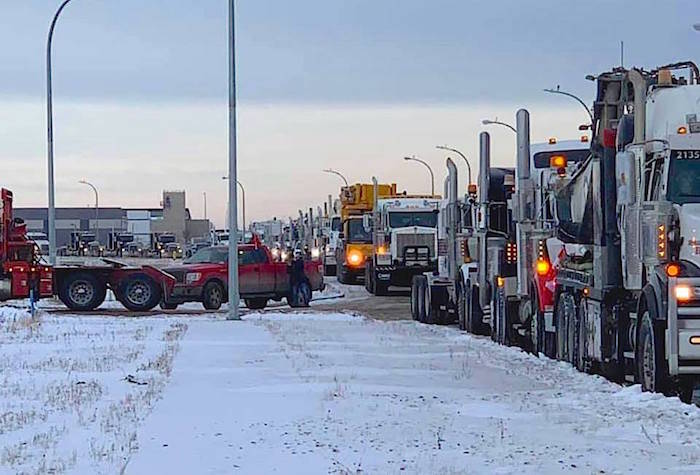 RCMP estimated more than 1,500 people attended the rally in Grande Prairie (Northern Auto Guy/Facebook)