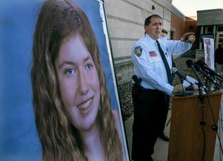 Kidnapping suspect targeted U.S. girl Jayme Closs after seeing her get on bus