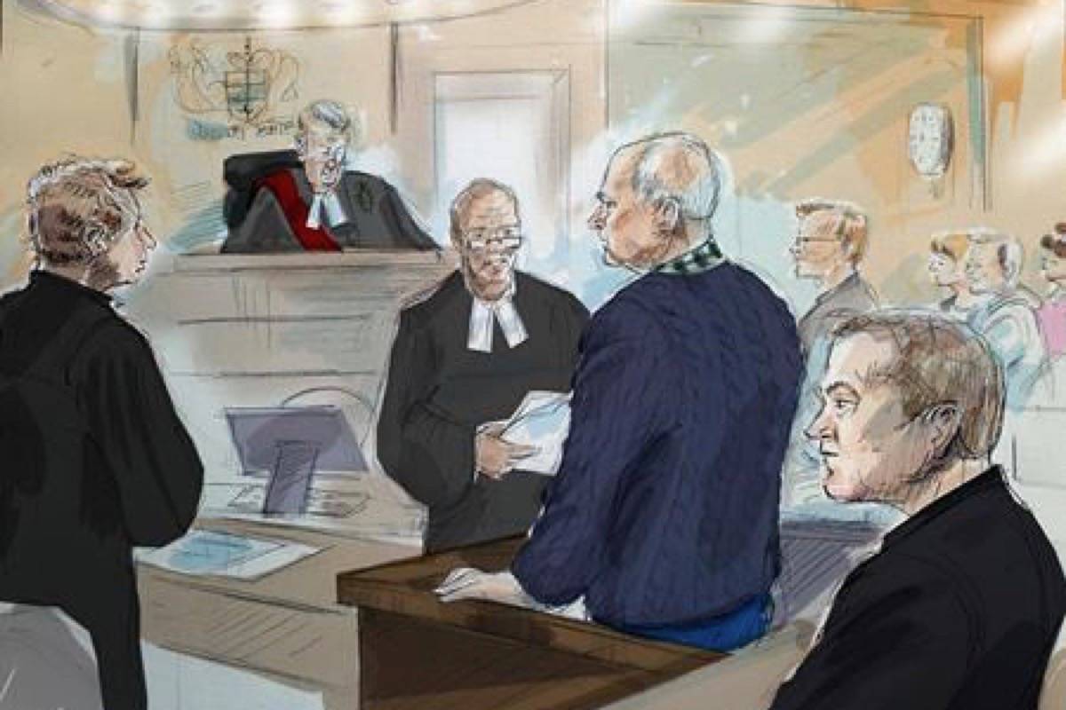 Defence lawyer James Miglin, left to right, Justice John McMahon, court registrar, Bruce McArthur, Crown Attorney Michael Cantlon, Detective Hank Idsinga, and friends and family of victims, back right, are shown in this court sketch in Toronto on Tuesday, January 29, 2019. (Alexandra Newbould/The Canadian Press)