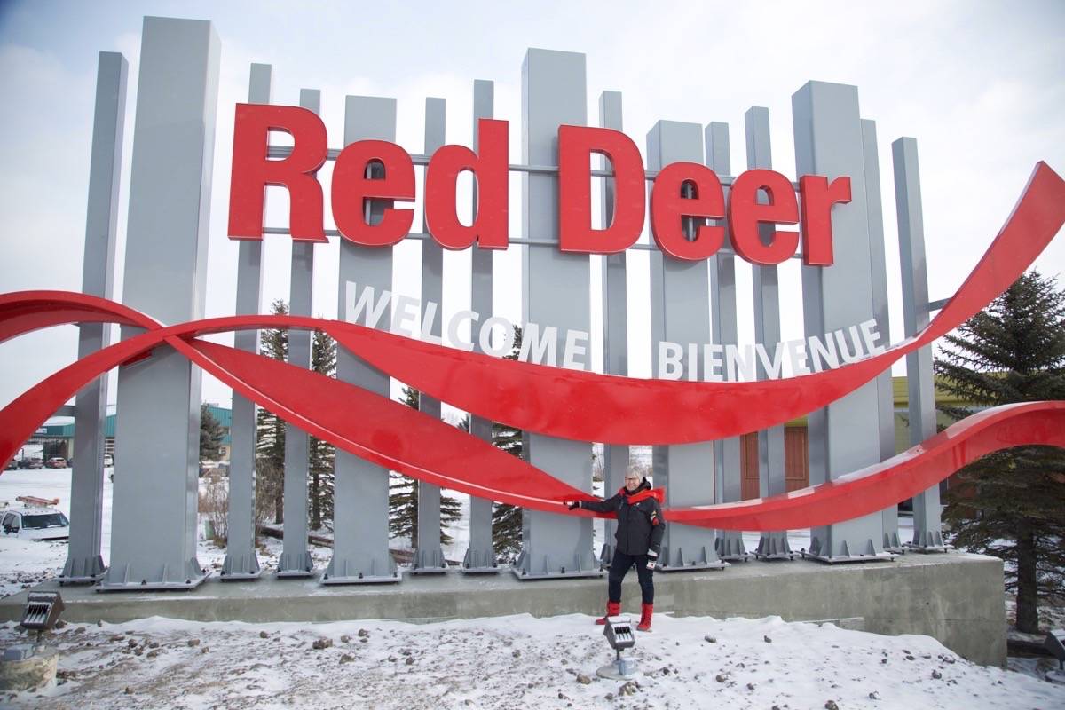 Red Deer builds new welcome sign in time for Canada Winter Games