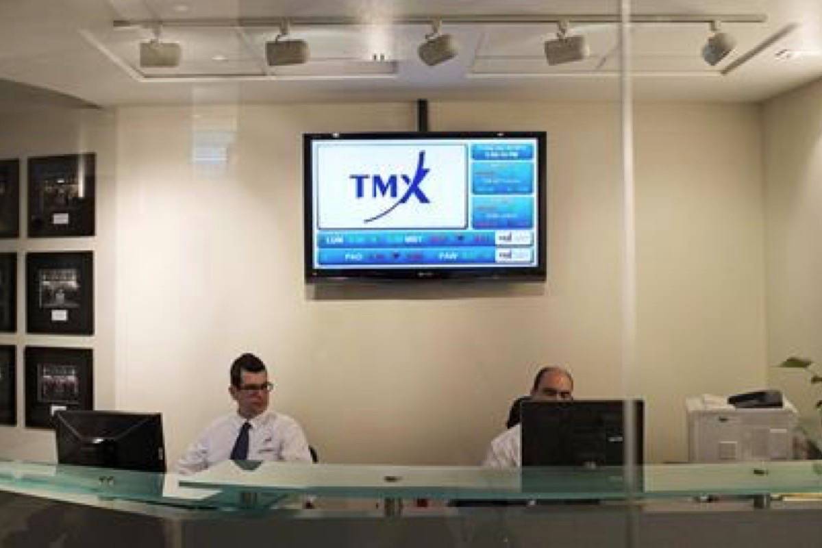 The Toronto Stock Exchange Broadcast Centre is shown in Toronto on June 28, 2013. (Aaron Vincent Elkaim/The Canadian Press)