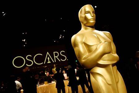 Academy reverses plans, will air all awards live at Oscars