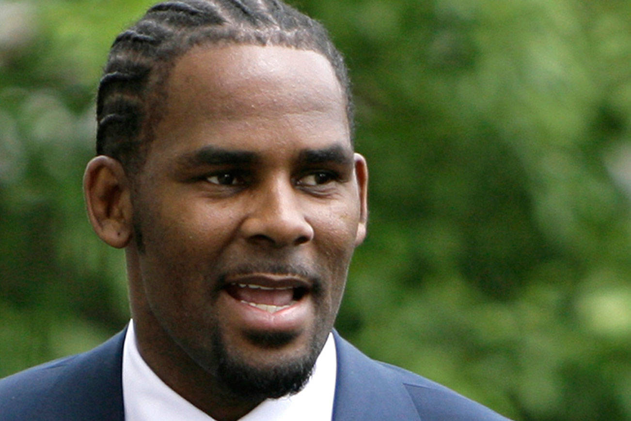 R. Kelly arriving at 3the Cook County Criminal Court Building in Chicago back in 2008. (AP Photo/M. Spencer Green, File)