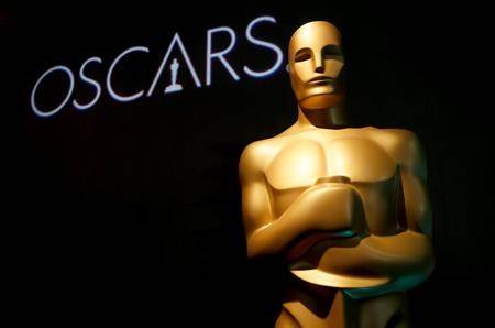 Curtain set to go up on a host-less but drama-filled Oscars