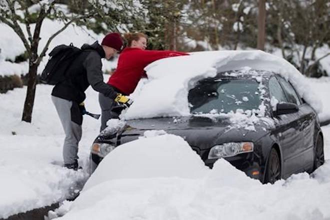 Avalanche stops trains between Sacramento, Reno