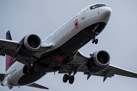 Air Canada suspends financial forecast for 2019 after Boeing 737 Max grounded